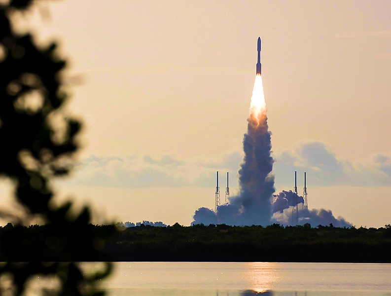 Rocket Launch at Cape Canaveral - Florida Space Tourism Network